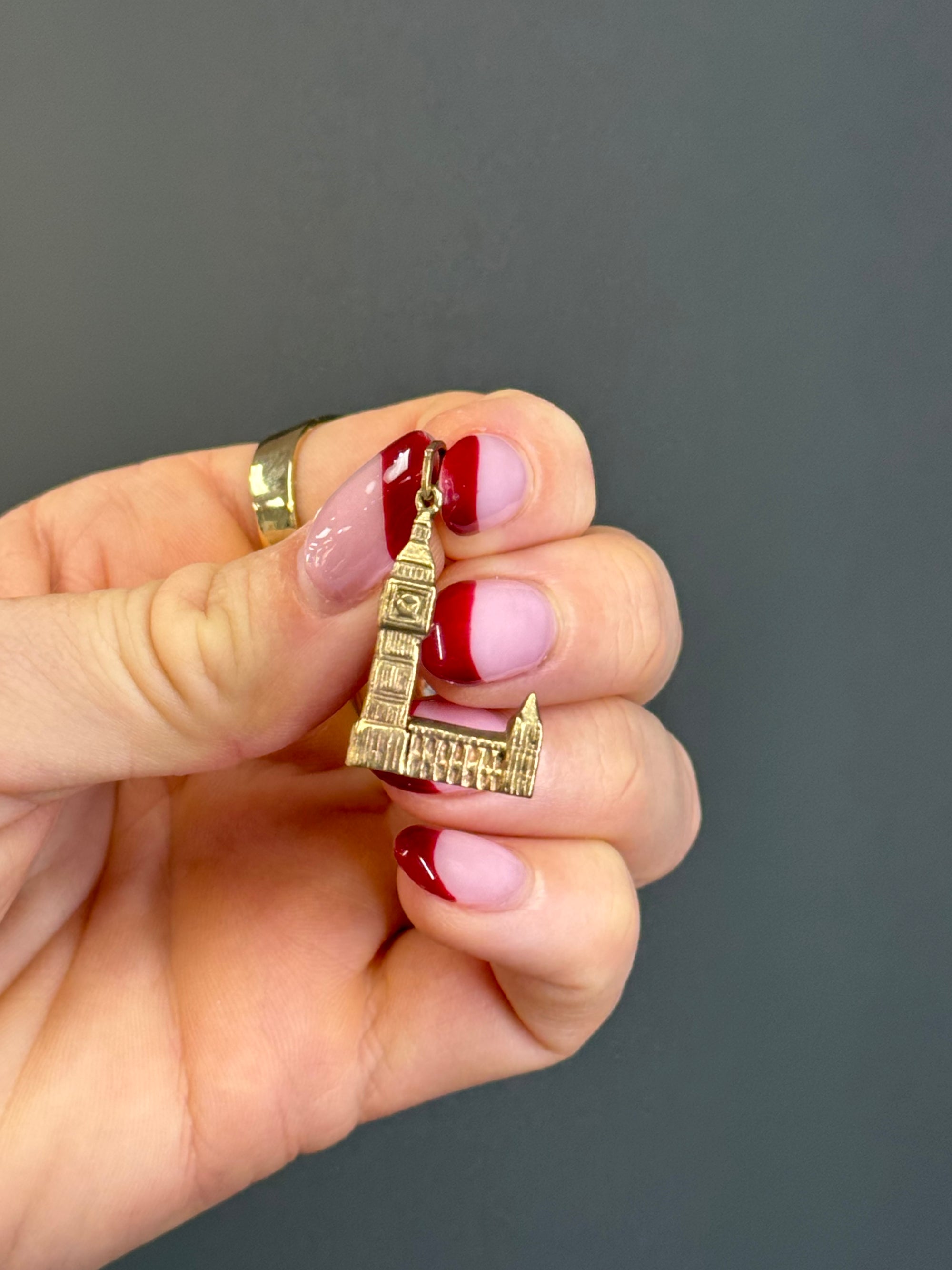 Vintage 9k Big Ben Pendant