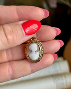 Vintage 14k Yellow Gold Cameo Pendant
