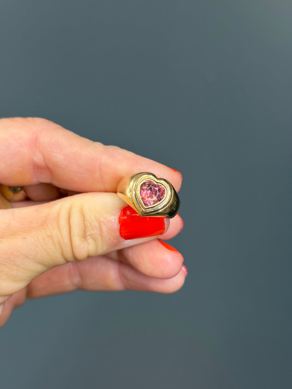 14k Yellow Gold & Pink Tourmaline Vintage Heart Signet Ring