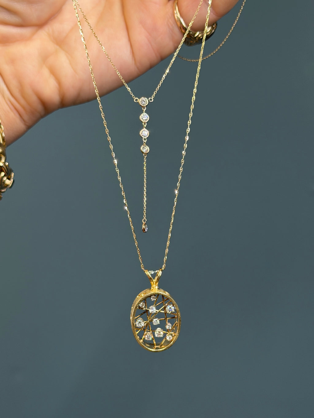 Openwork 18k Yellow Gold and Natural Diamond Pendant Necklace