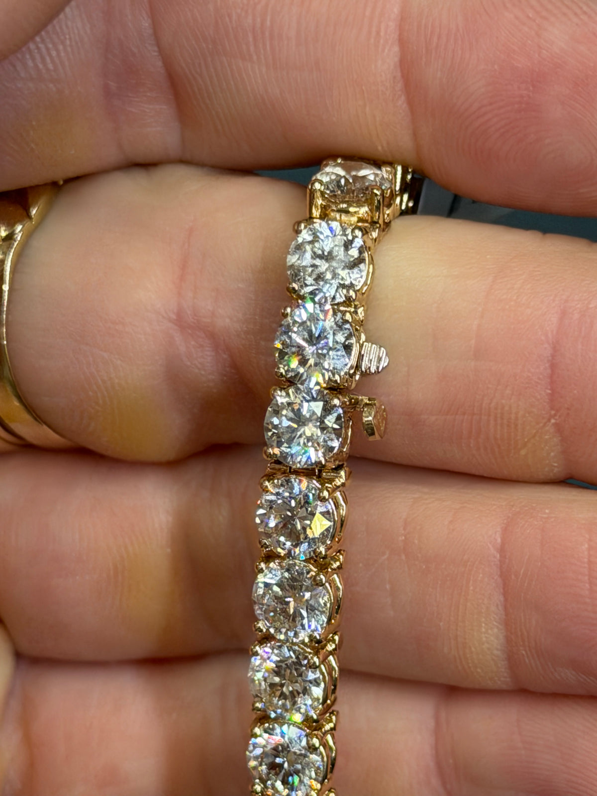Exquisite Natural Diamond Tennis Bracelet 21.85 cttw 14k yellow gold
