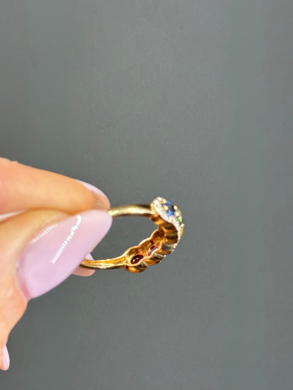 Estate 10k Yellow Gold & Natural Multi-Colored Sapphires and Diamond Puffy Ring