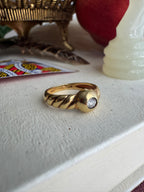 Vintage 18k Bezel Set Twist Ring