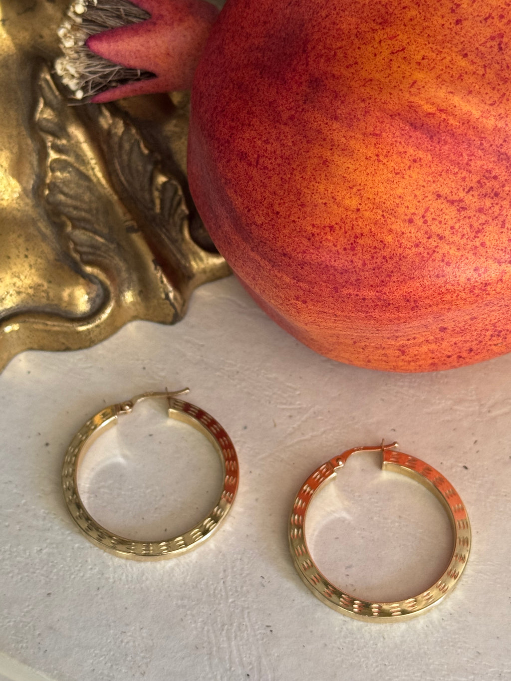 Vintage 14k Yellow Gold Hammered Hoop Earrings