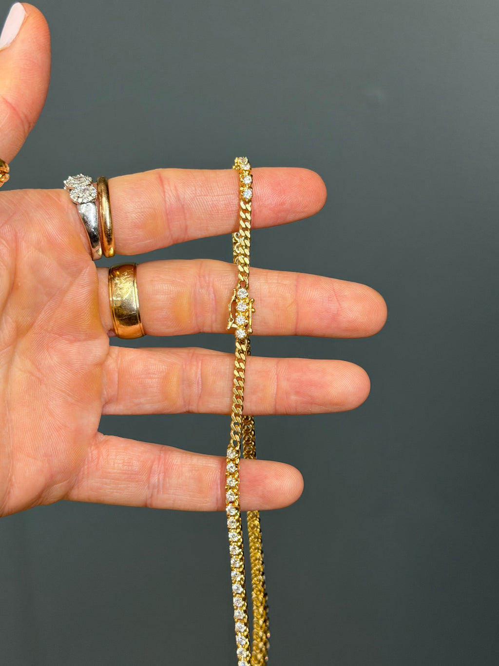 Vintage 18k Yellow Gold Riviera Natural Diamond Tennis Necklace