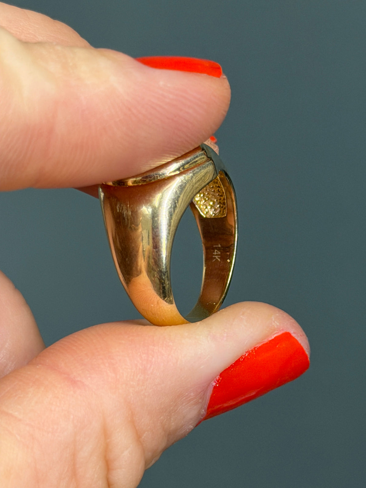 14k Yellow Gold & Pink Tourmaline Vintage Heart Signet Ring