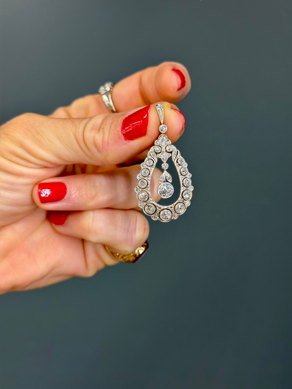 Belle Époque Teardrop Pendant