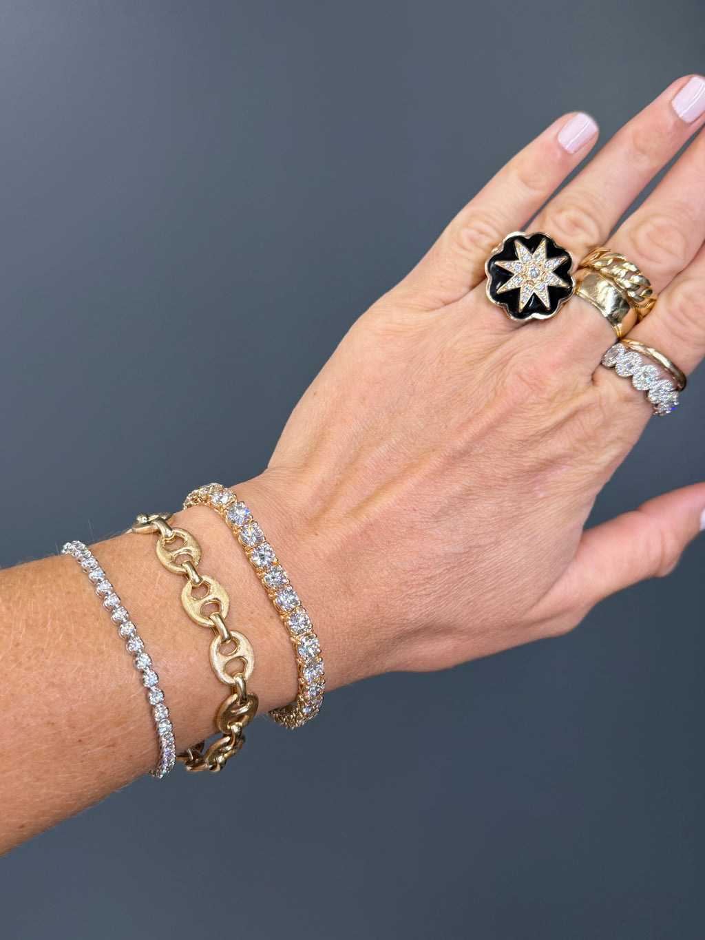 Exquisite Natural Diamond Tennis Bracelet 21.85 cttw 14k yellow gold