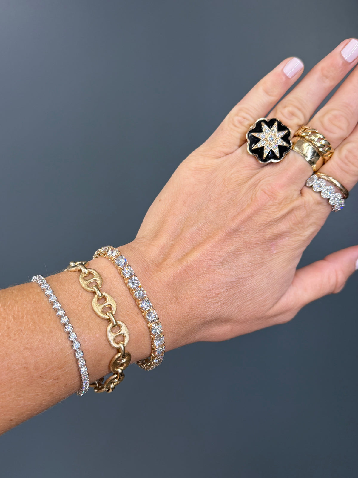 Exquisite Natural Diamond Tennis Bracelet 21.85 cttw 14k yellow gold