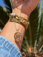 Openwork 18k Yellow Gold and Natural Diamond Pendant Necklace