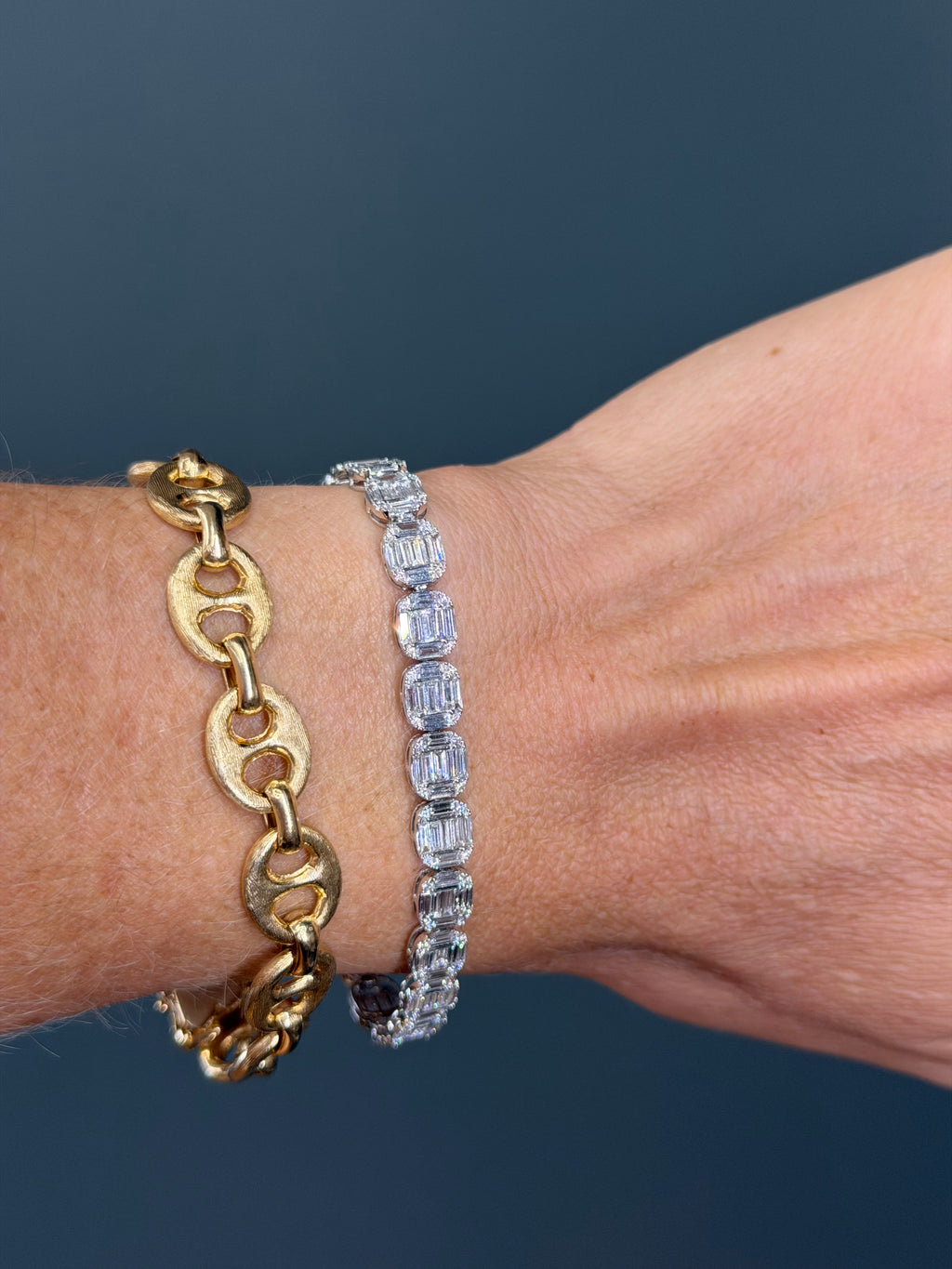 Natural Emerald-Cut Diamond Tennis Bracelet