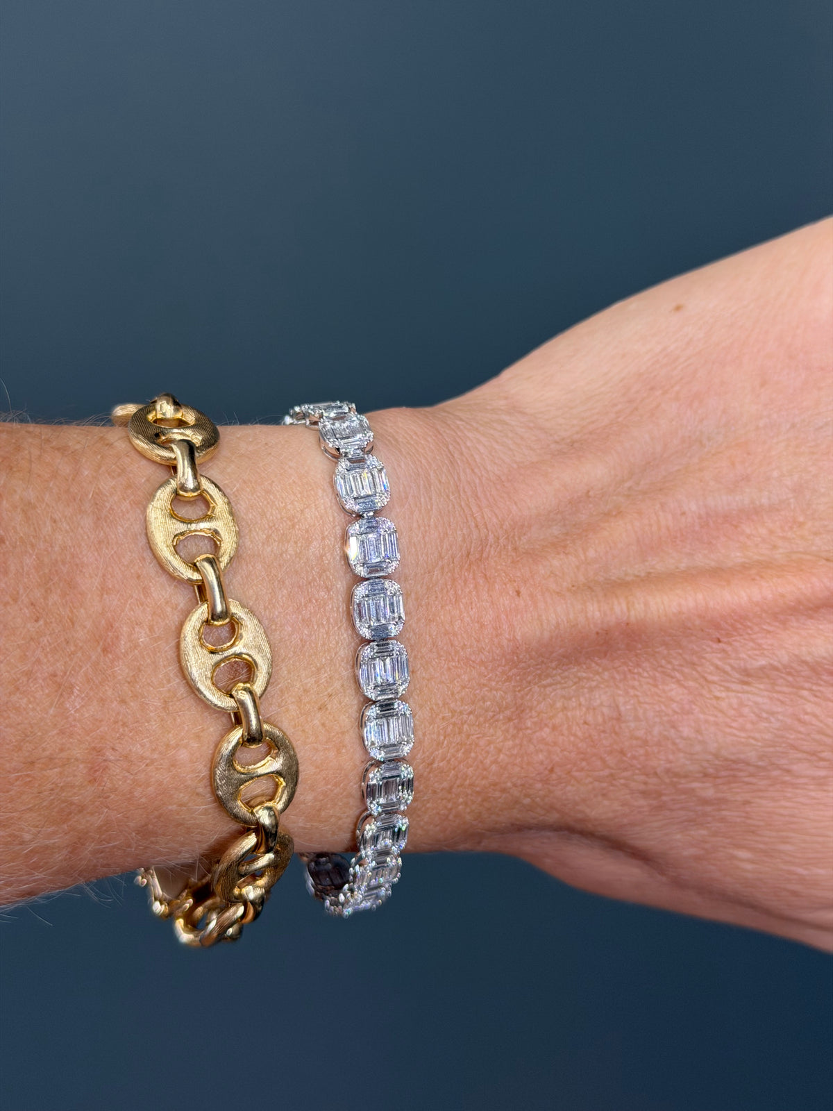 Natural Emerald-Cut Diamond Tennis Bracelet